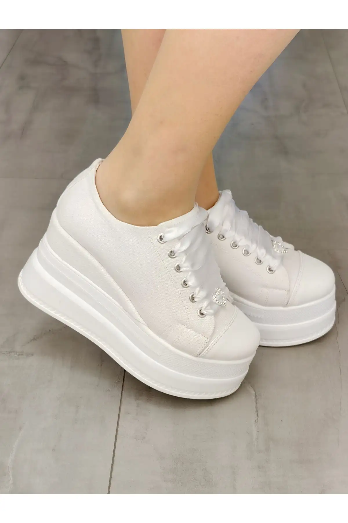 کفش پاشنه بلند زنانه  عروسی پاشنه  9 سانتیمتر با ی راحت برای عروس ها - سفید - 4436 کفش پاشنه بلند زنانه عروسی پاشنه 9 سانتیمتر با ی راحت برای عروس ها - سفید - 4436