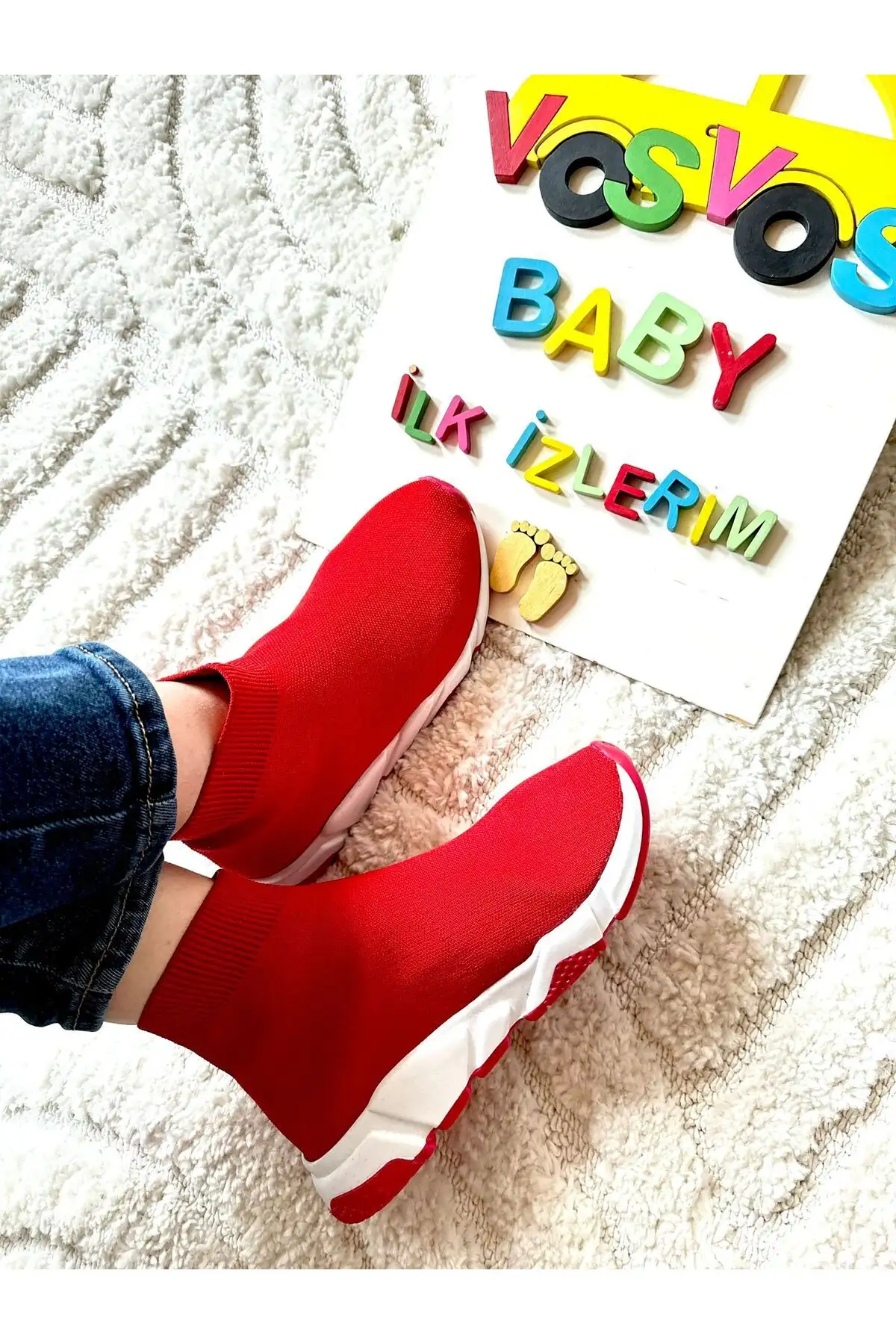 کفش بچگانه کفش ورزشی بند دار قرمز - 3601 کفش بچگانه کفش ورزشی بند دار قرمز - 3601