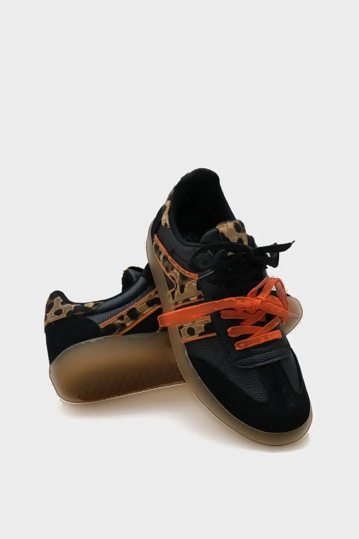 کفش زنانه  ورزشی  - 4039 کفش زنانه ورزشی - 4039