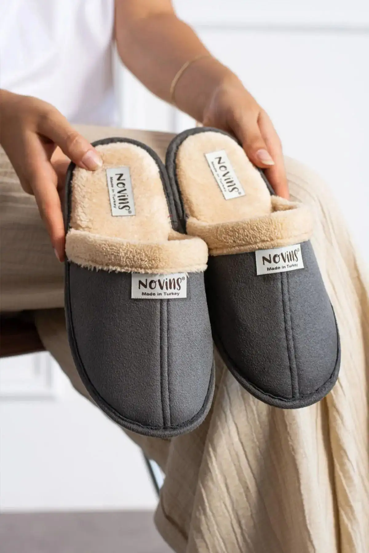 کفش راحتی خانه پک ۳ تایی دمپایی مردانه، دمپایی جهیزیه، دمپایی زمستانی، بی سر و صدا، با زیره سبک - 3968 کفش راحتی خانه پک ۳ تایی دمپایی مردانه، دمپایی جهیزیه، دمپایی زمستانی، بی سر و صدا، با زیره سبک - 3968