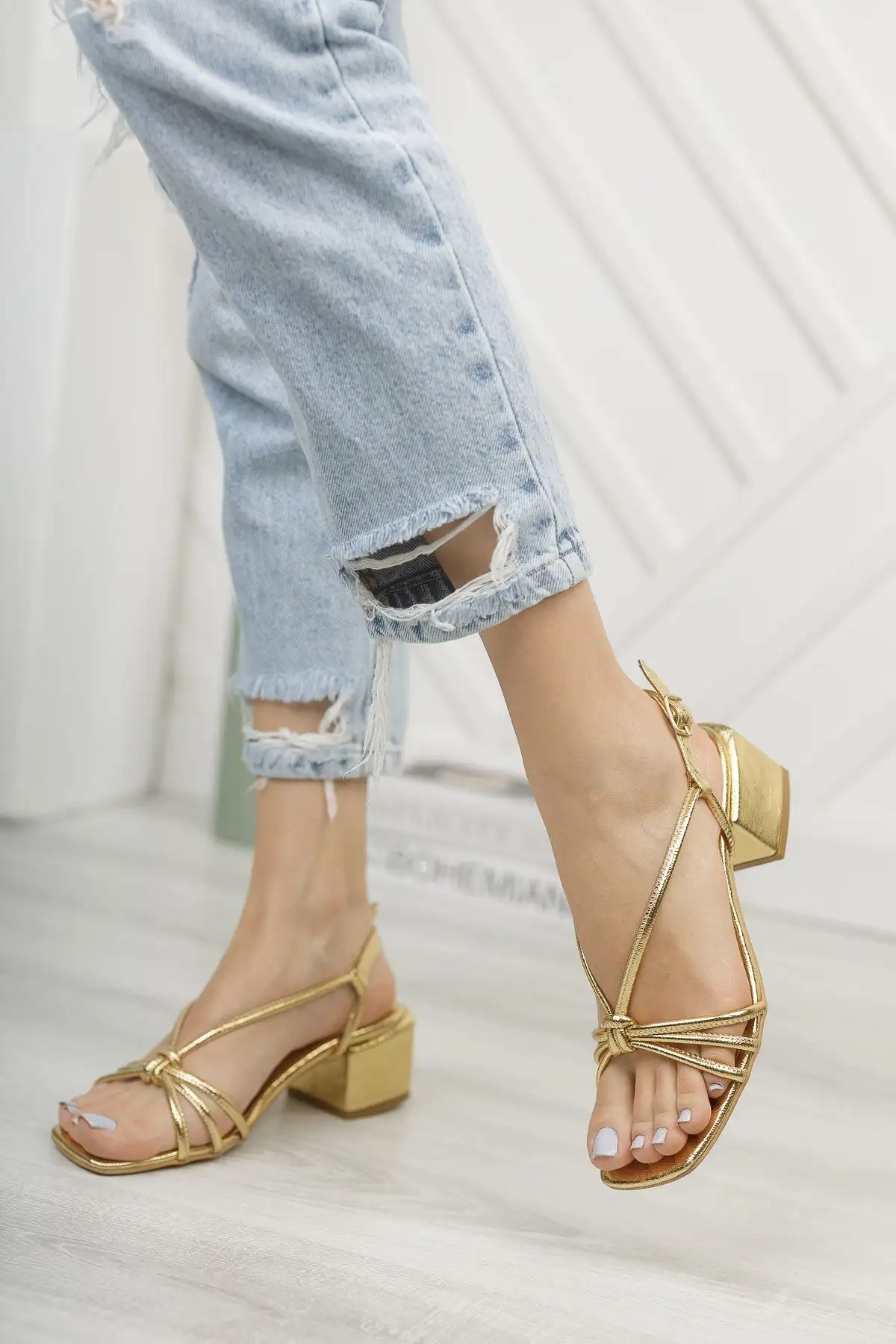 کفش صندل زنانه سندل روزمره طلایی - 5336 کفش صندل زنانه سندل روزمره طلایی - 5336