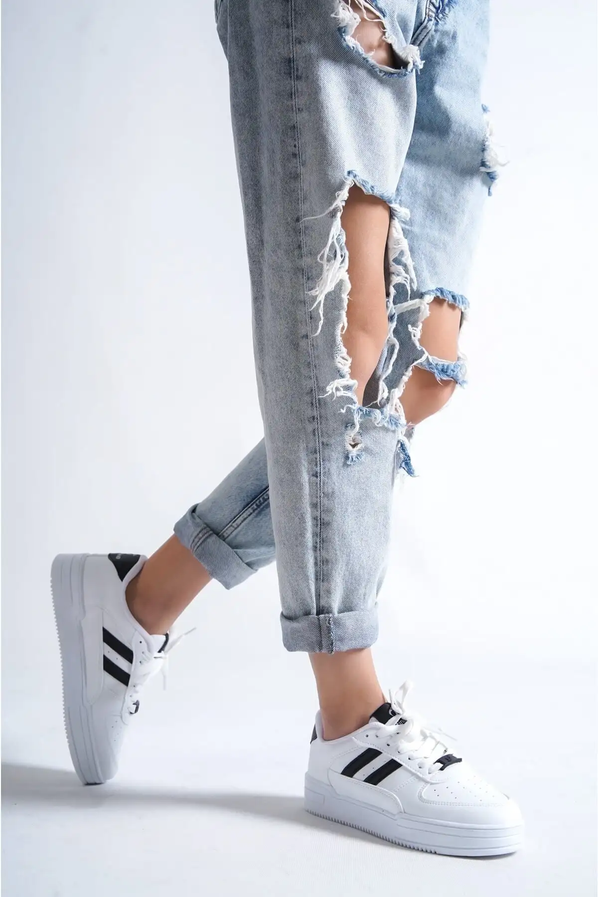 کفش ورزشی کفش هوایی زنانه سفید مد MD1147-101-0001 - 3370 کفش ورزشی کفش هوایی زنانه سفید مد MD1147-101-0001 - 3370