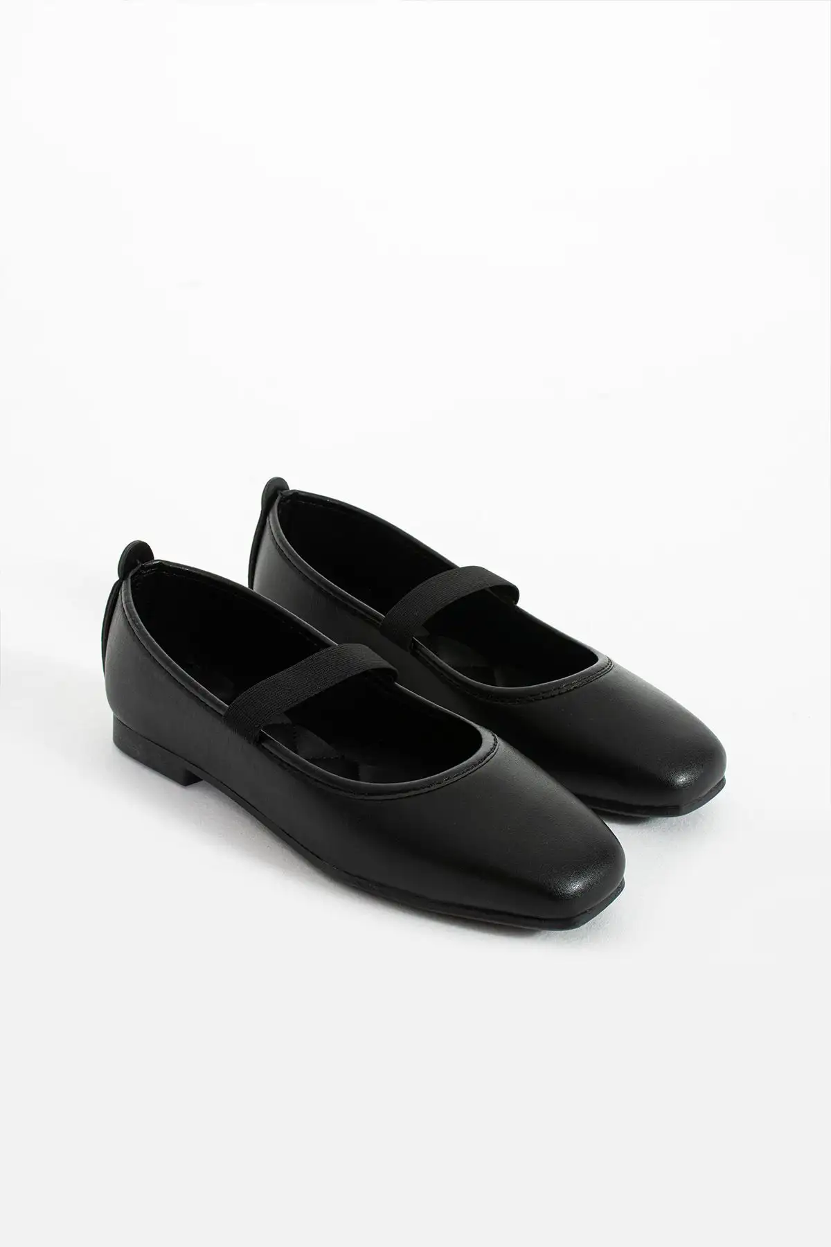 کفش اداری زنانه کفش زنانه راحتی مشکی با بند - شیک و سبک برای کار و استفاده روزمره - 3535 کفش اداری زنانه کفش زنانه راحتی مشکی با بند - شیک و سبک برای کار و استفاده روزمره - 3535