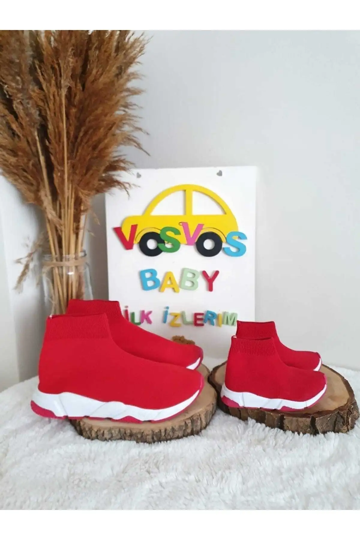 کفش بچگانه کفش ورزشی بند دار قرمز - 3601 کفش بچگانه کفش ورزشی بند دار قرمز - 3601