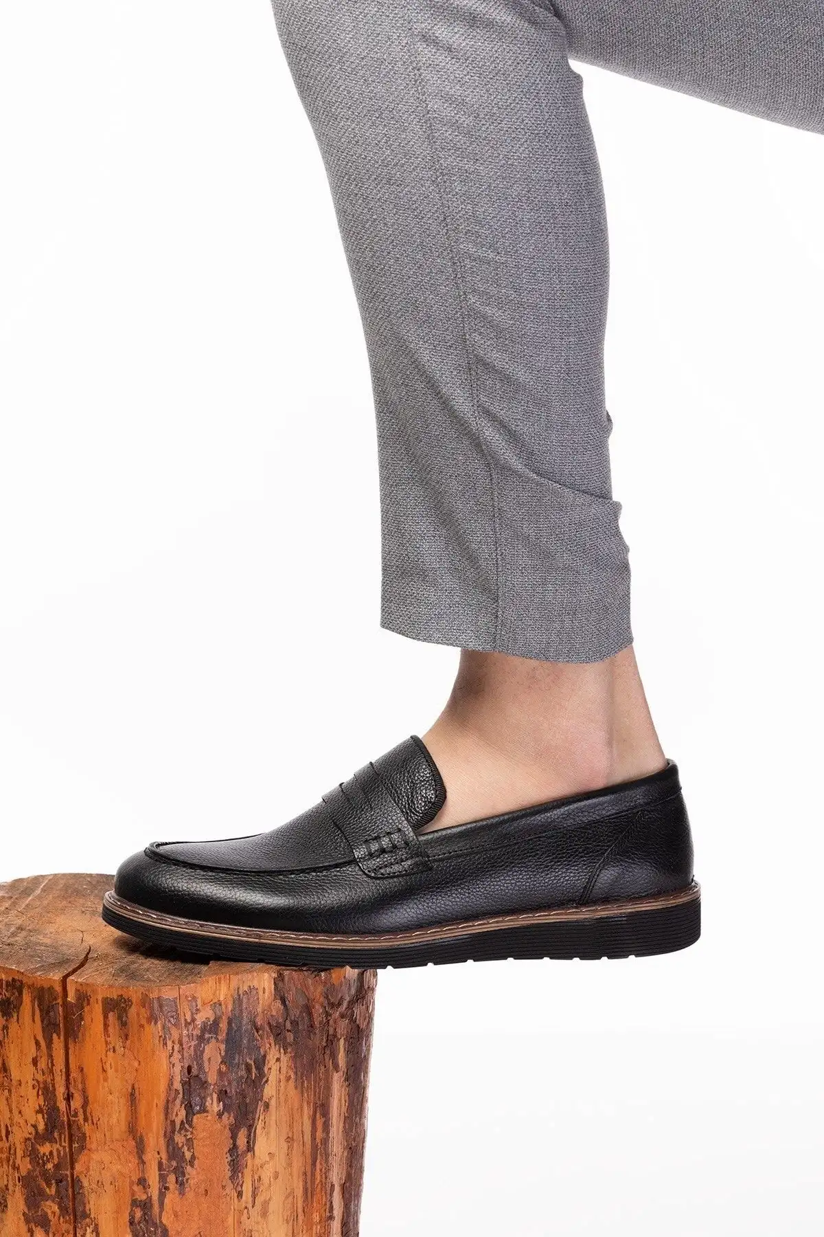 کفش روزمره مردانه  ساده چرم طبیعی  تابستانی - 4791 کفش روزمره مردانه ساده چرم طبیعی تابستانی - 4791