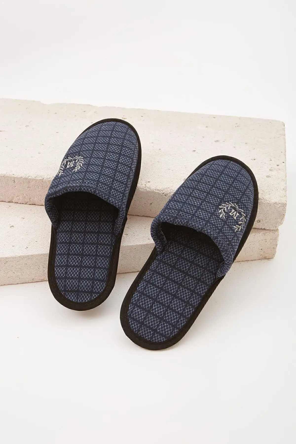 کفش راحتی خانه پکیج ۳ تایی M دمپایی زمستانی دمپایی  ست جعبه چای عروسی دمپایی مهمان - 4599 کفش راحتی خانه پکیج ۳ تایی M دمپایی زمستانی دمپایی ست جعبه چای عروسی دمپایی مهمان - 4599