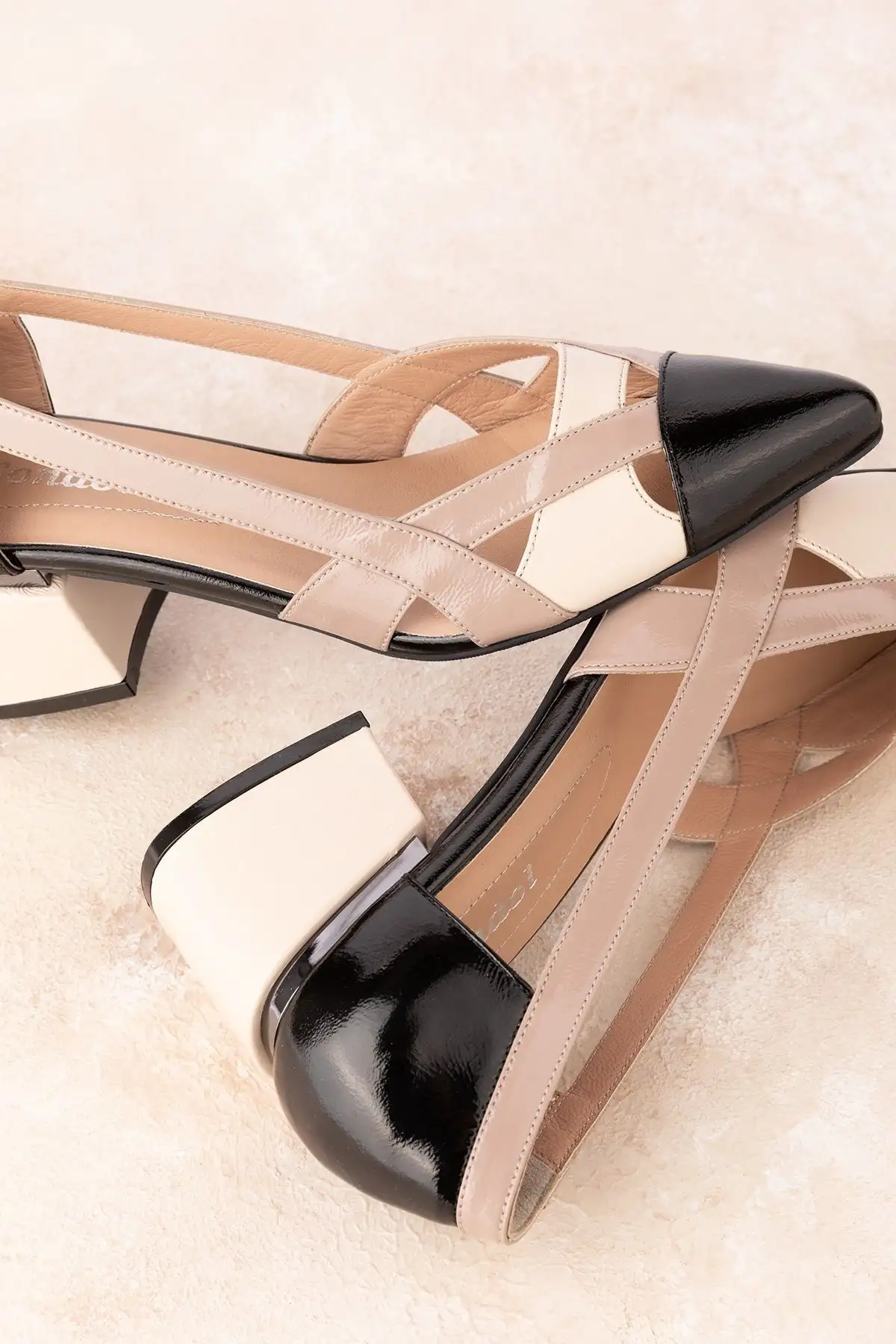 کفش اداری زنانه کفش پاشنهدار رنگی زنانه از چرم واقعی مدل ast.6083 - 3542 کفش اداری زنانه کفش پاشنهدار رنگی زنانه از چرم واقعی مدل ast.6083 - 3542