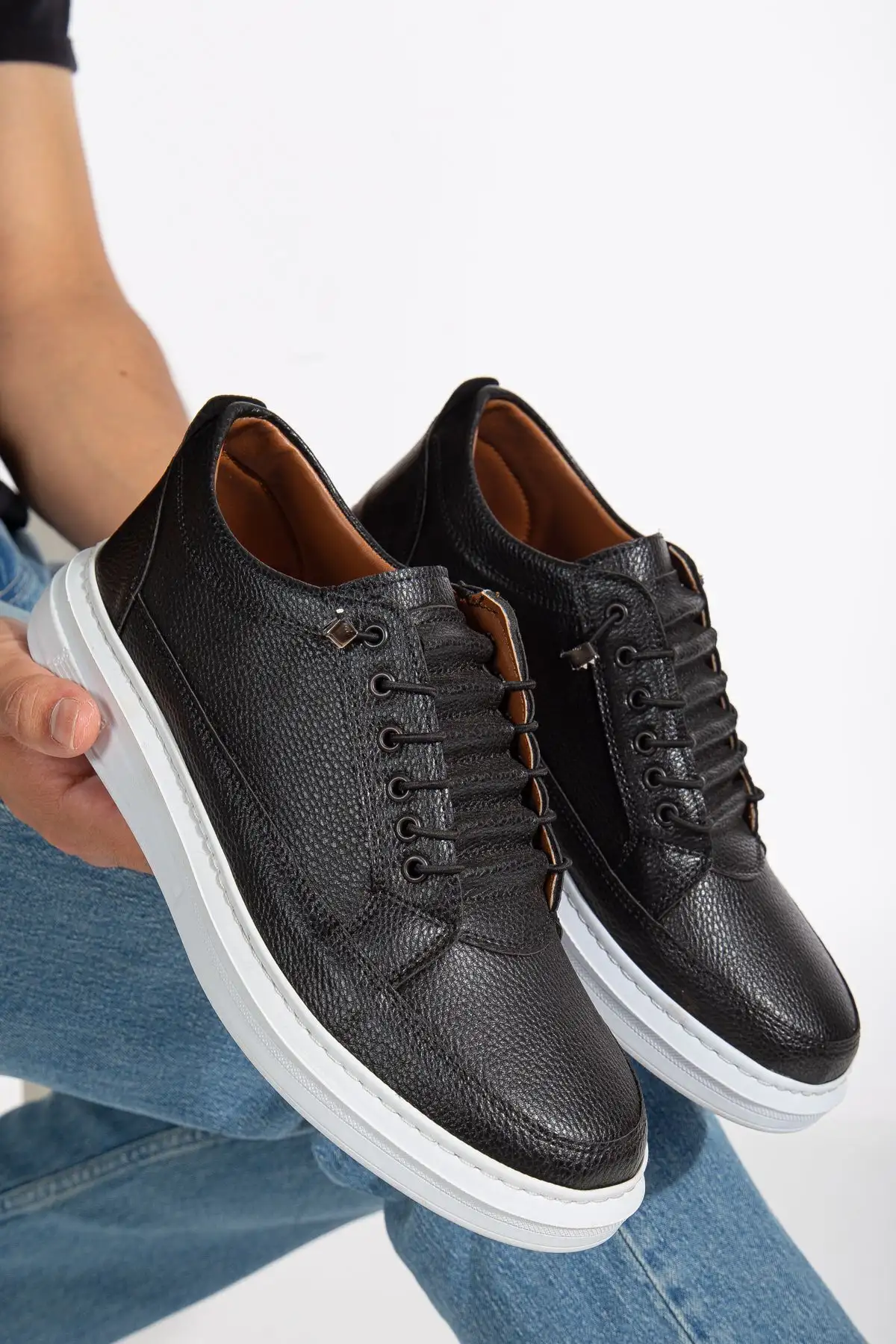 کفش مردانه کفش ورزشی مردانه گارانتیدار با زیره سبک و دوخت پلی استر مناسب استفاده روزمره - 3273 کفش مردانه کفش ورزشی مردانه گارانتیدار با زیره سبک و دوخت پلی استر مناسب استفاده روزمره - 3273