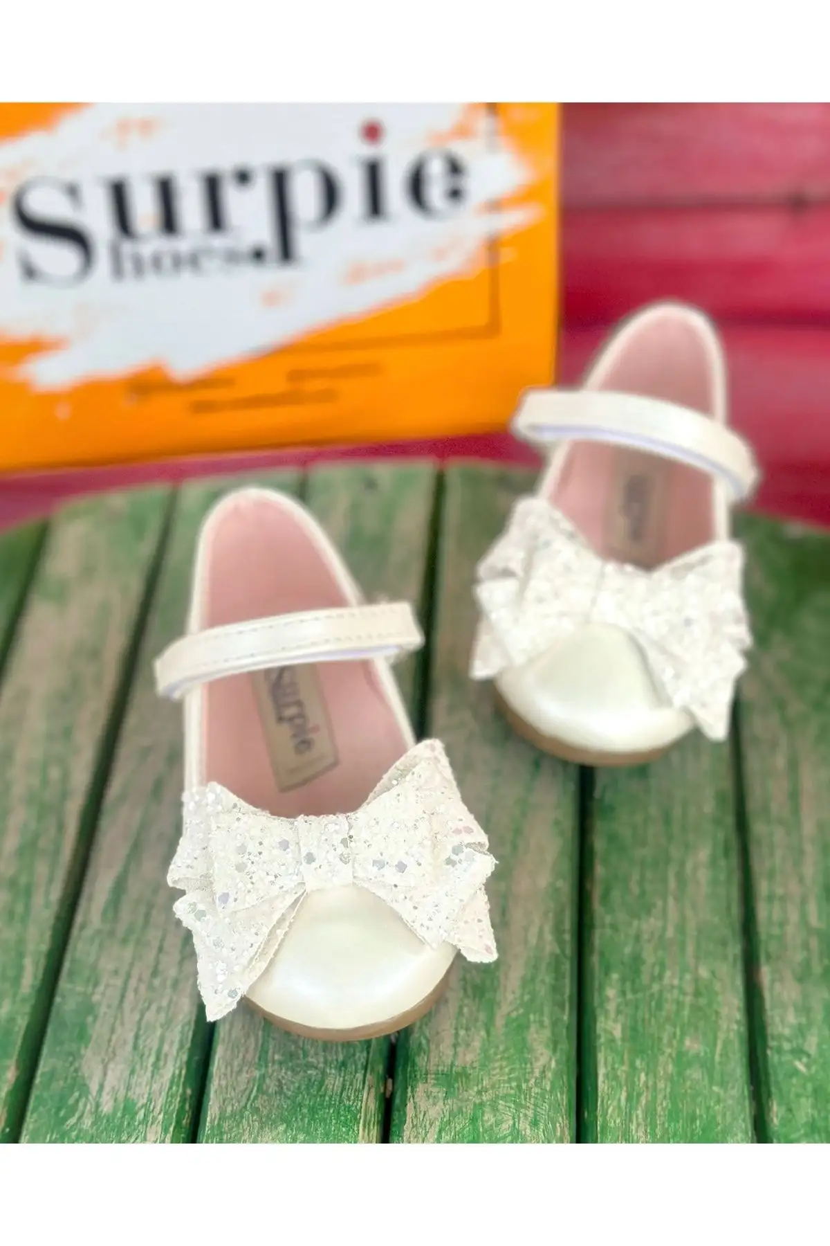 کفش دخترانه لپ‌لپ با جزئیات پاپیون و کفی طبی، طبی بچه‌گانه - 5212