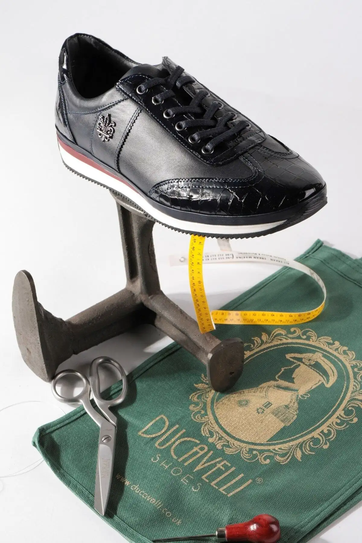 سایز بزرگ مردانه کفش روزمره مردانه مارولس از چرم طبیعی به رنگ سرمهای - 3522 سایز بزرگ مردانه کفش روزمره مردانه مارولس از چرم طبیعی به رنگ سرمهای - 3522