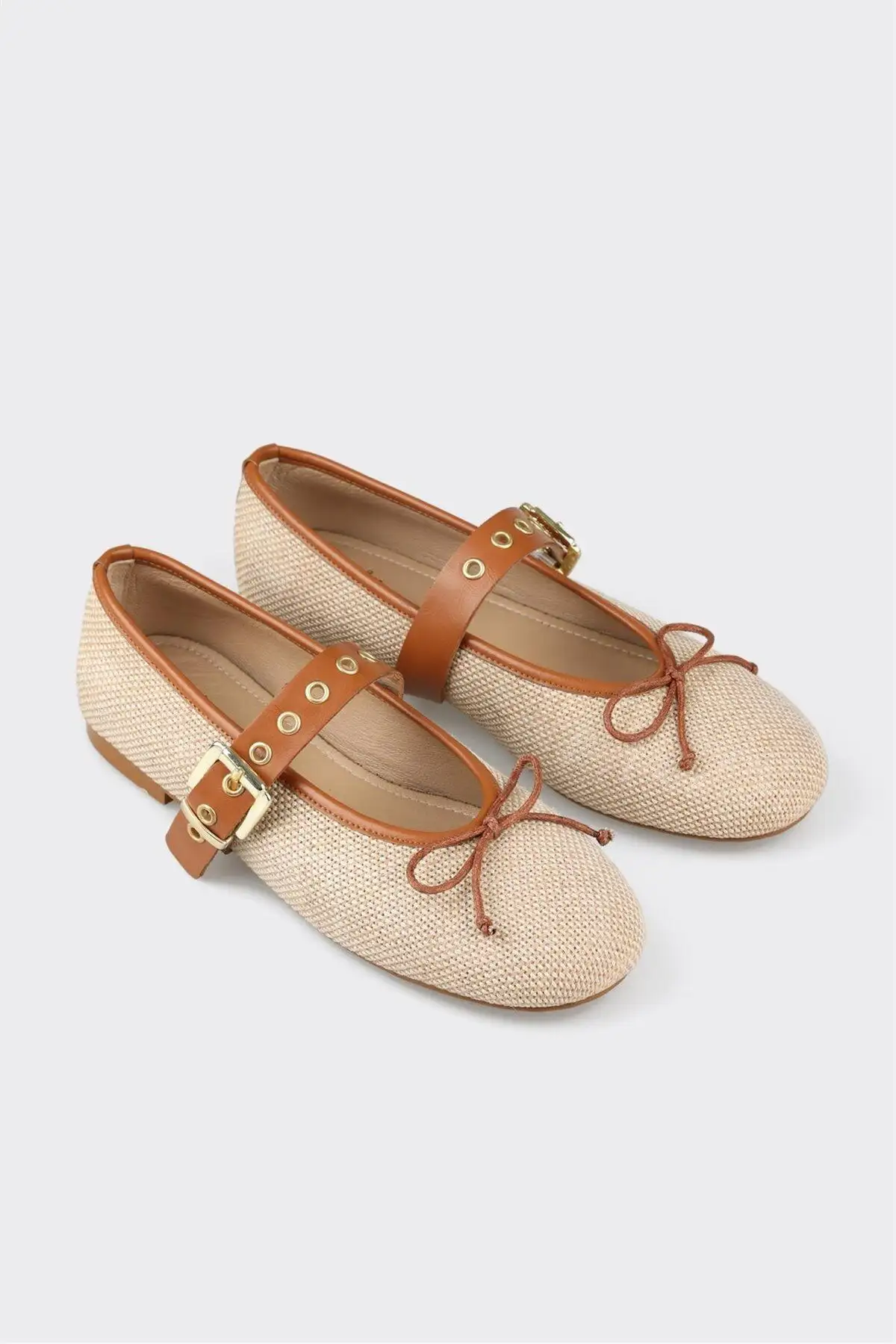 کفش تخت زنانه روزمره بژ - 4527 کفش تخت زنانه روزمره بژ - 4527