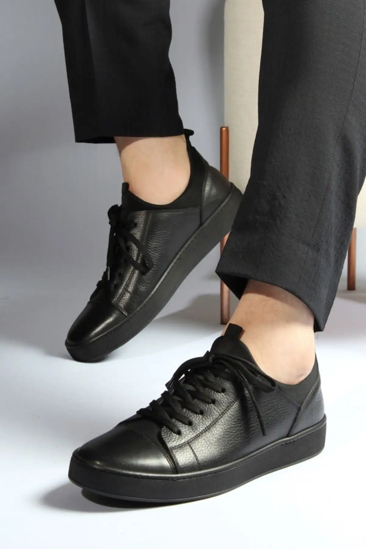 کفش روزمره مردانه   چرم طبیعی مشکی - 4787 کفش روزمره مردانه چرم طبیعی مشکی - 4787