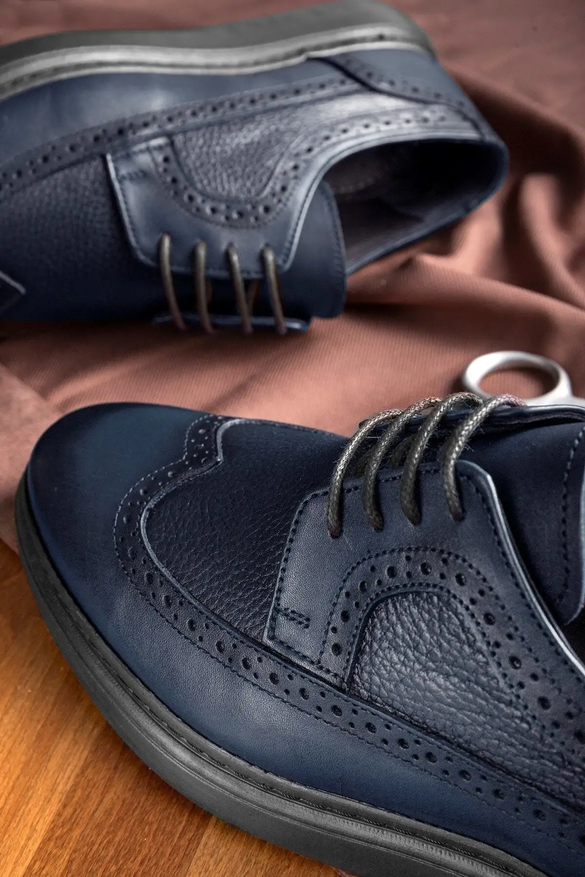 کفش روزمره مردانه -   کلاسیک  چرم طبیعی لوسو
-  کلاسیک چرم طبیعی
- Derby کلاسیک - 5392 کفش روزمره مردانه - کلاسیک چرم طبیعی لوسو - کلاسیک چرم طبیعی - Derby کلاسیک - 5392