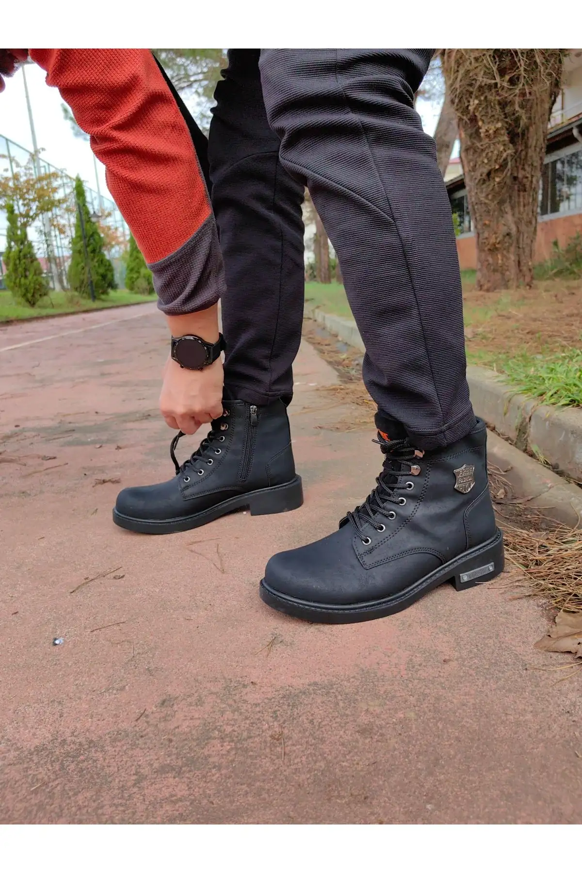 بوت مردانه کفش چرم کبریتی بنددار و زیپی زنانه و مردانه با زیره ضد لغزش و استایل موتوری برای فصل زمستان - 3445 بوت مردانه کفش چرم کبریتی بنددار و زیپی زنانه و مردانه با زیره ضد لغزش و استایل موتوری برای فصل زمستان - 3445