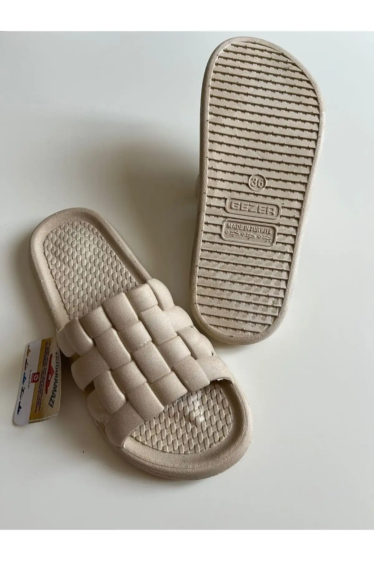 کفش راحتی خانه دمپایی راحت زنانه ساحلی با کف ضد لغزش مناسب فصل جدید - 5286 کفش راحتی خانه دمپایی راحت زنانه ساحلی با کف ضد لغزش مناسب فصل جدید - 5286