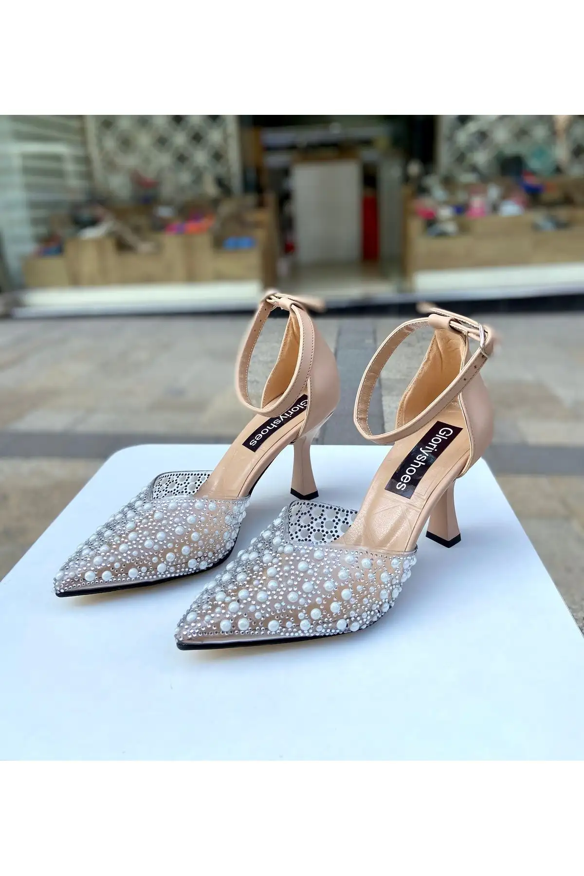 کفش مجلسی زنانه پاشنهدار 9 سانتیمتری با ده اینچ 0980 - 6752 کفش مجلسی زنانه پاشنهدار 9 سانتیمتری با ده اینچ 0980 - 6752