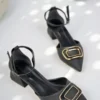 کفش پاشنه‌ بلند زنانه مشکی ساتن با قفل، پاشنه کوتاه و نوک تیز شیک - 6327