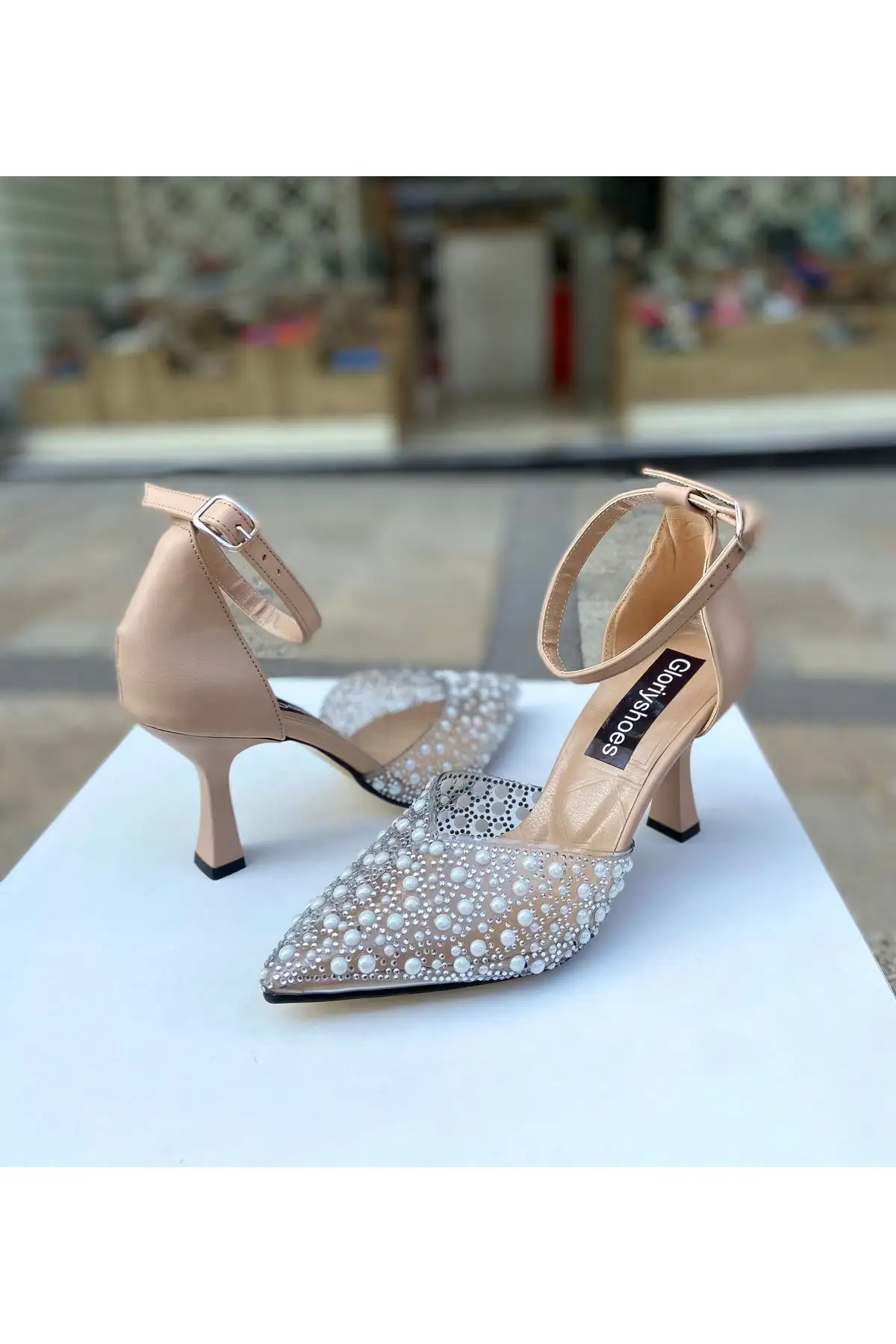 کفش مجلسی زنانه پاشنهدار 9 سانتیمتری با ده اینچ 0980 - 6752 کفش مجلسی زنانه پاشنهدار 9 سانتیمتری با ده اینچ 0980 - 6752