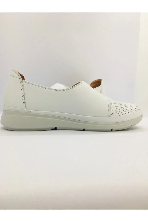 کفش طبی زنانه چرمی 03-4505 سفید - 6733
