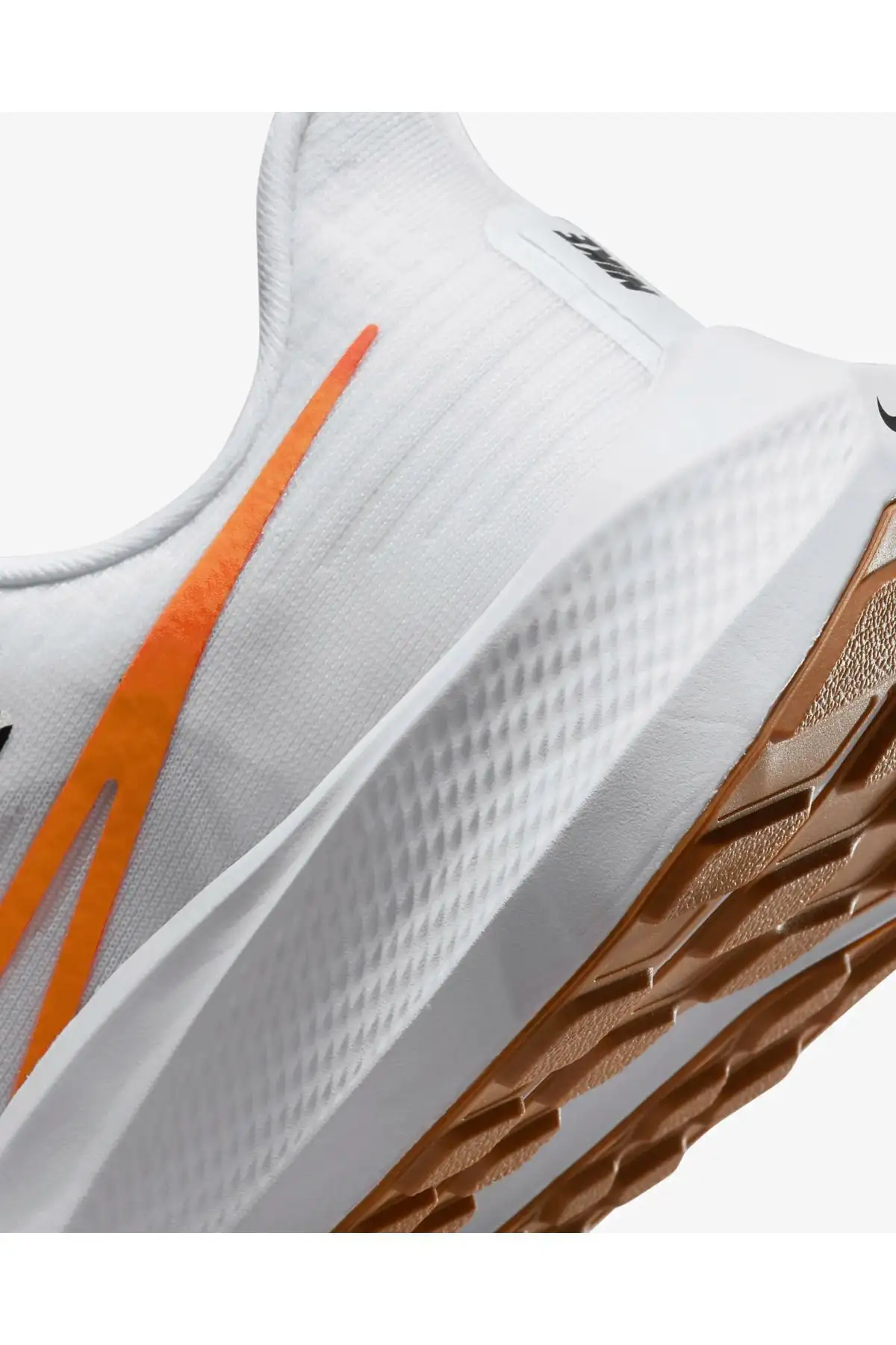 کفش ورزشی  دویدن زنانه ایر زوم پگاسوس سفید 39 مدل Dz5214-100 - 7108 کفش ورزشی دویدن زنانه ایر زوم پگاسوس سفید 39 مدل Dz5214-100 - 7108