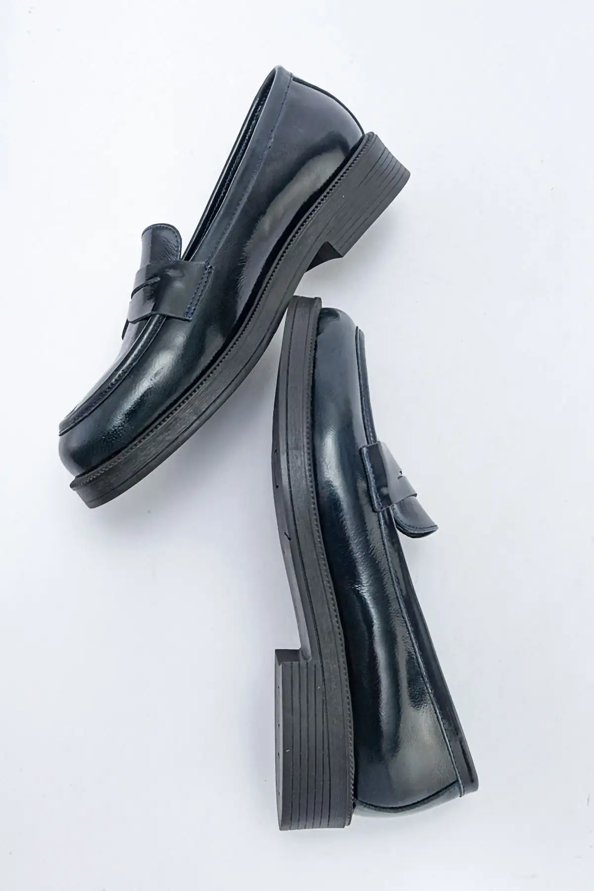 کفش اداری زنانه   لوفر رسمی از چرم لاکی آبی تیره واقعی - 5715 کفش اداری زنانه لوفر رسمی از چرم لاکی آبی تیره واقعی - 5715