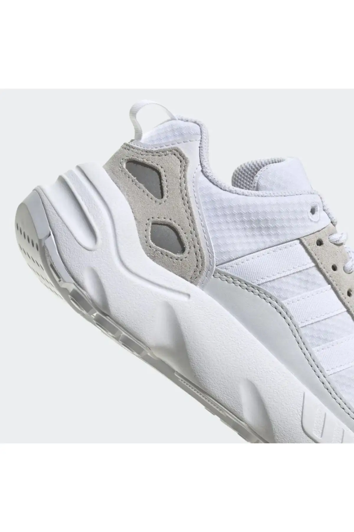 کفش ورزشی  زنانه آدیداس ZX 22 مدل GW3660 - 7082 کفش ورزشی زنانه آدیداس ZX 22 مدل GW3660 - 7082