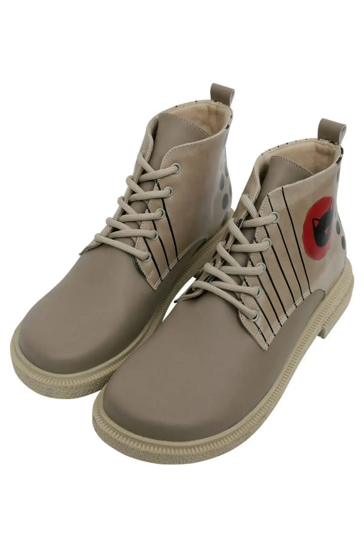 بوت و نیم بوت زنانه پتین بژ چرم گیاهی  - طراحی داتس اند کتس - 6703 بوت و نیم بوت زنانه پتین بژ چرم گیاهی - طراحی داتس اند کتس - 6703