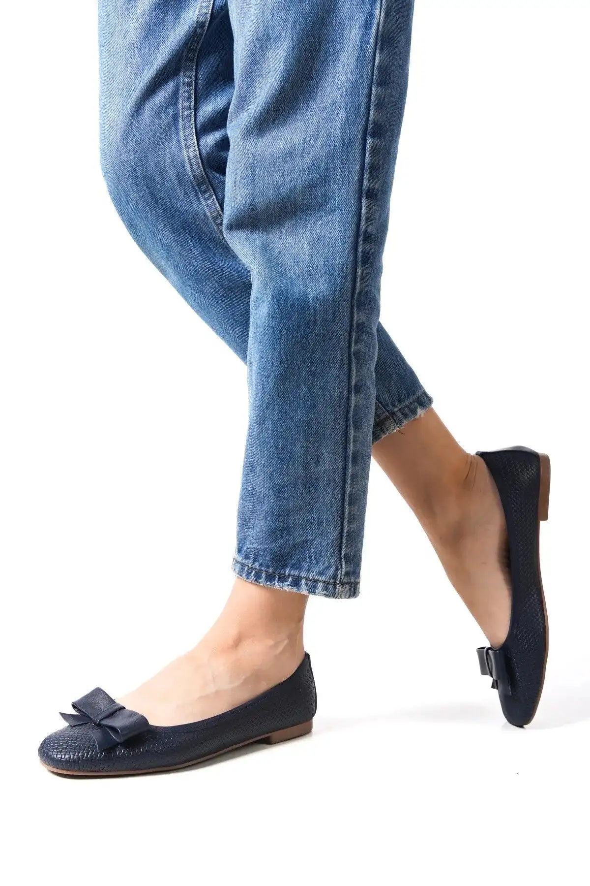 کفش مجلسی زنانه عروسکی چرم طبیعی  آبی تیره DP58-4055 - 5684 کفش مجلسی زنانه عروسکی چرم طبیعی آبی تیره DP58-4055 - 5684