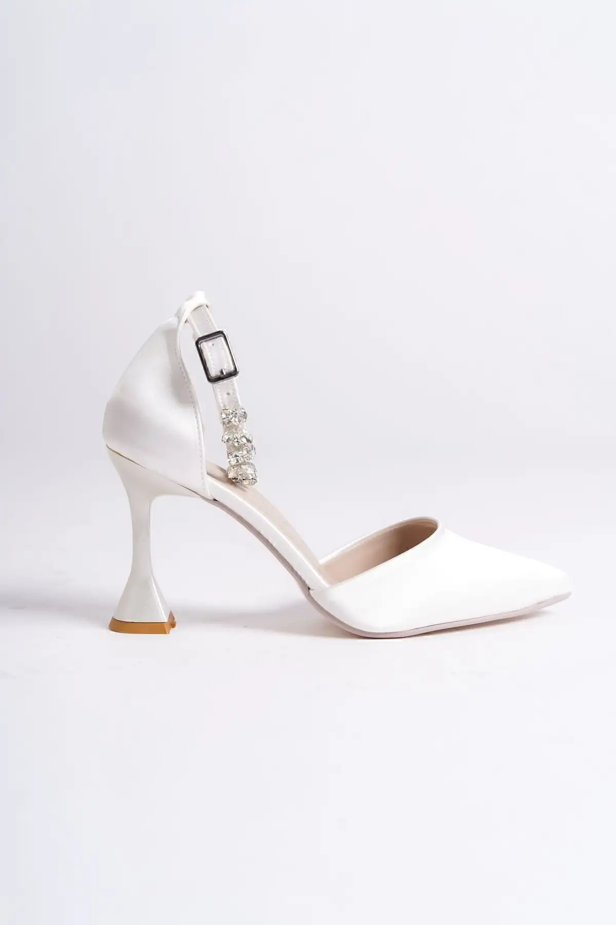 کفش مجلسی زنانه  پاشنهبلند  Satin سفید با سنگهای تزئینی از مچ  - 6735 کفش مجلسی زنانه پاشنهبلند Satin سفید با سنگهای تزئینی از مچ - 6735