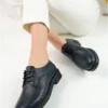کفش اداری زنانه بند دار چرم طبیعی سرمه‌ای - 6758