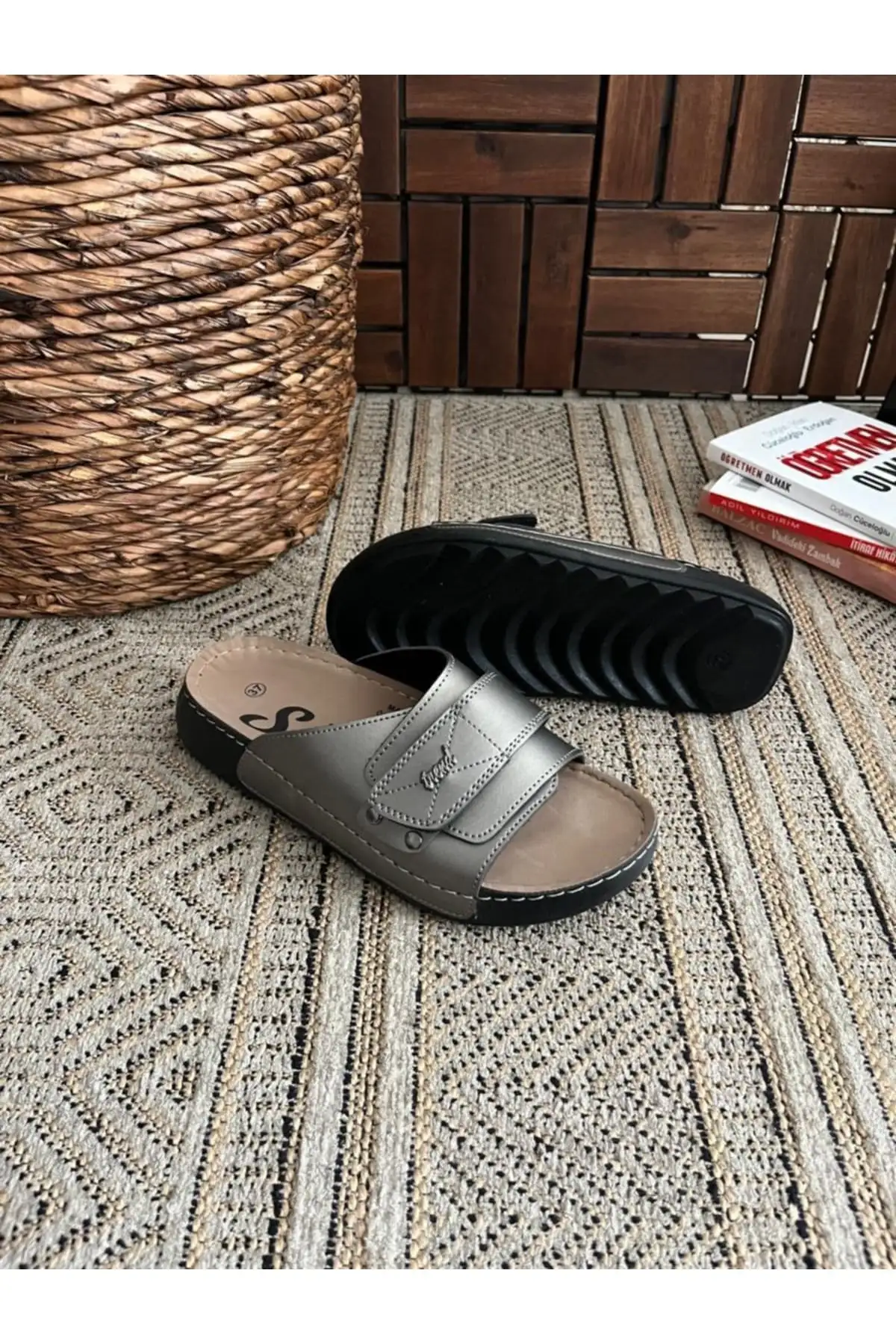 کفش راحتی خانه پاپوش روزمره پزشکی با زیره راحت آناتومیک و ارگونومیک برای استفاده عمومی و متناسب برای هر دو جنس،   چسبی. - 7002 کفش راحتی خانه پاپوش روزمره پزشکی با زیره راحت آناتومیک و ارگونومیک برای استفاده عمومی و متناسب برای هر دو جنس، چسبی. - 7002