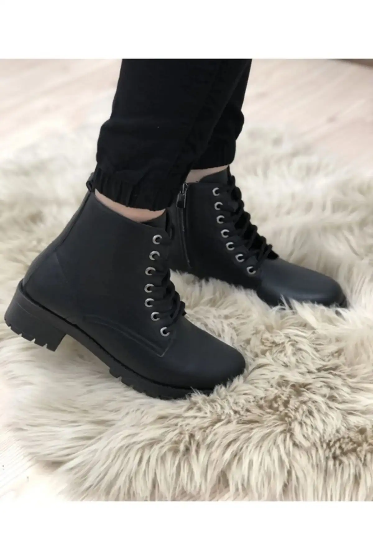 بوت و نیم‌ بوت زنانه زمستانی با زیپ ساق کتاه، طراحی مد رز با کفی ضدلغزش بنددار. - 5635