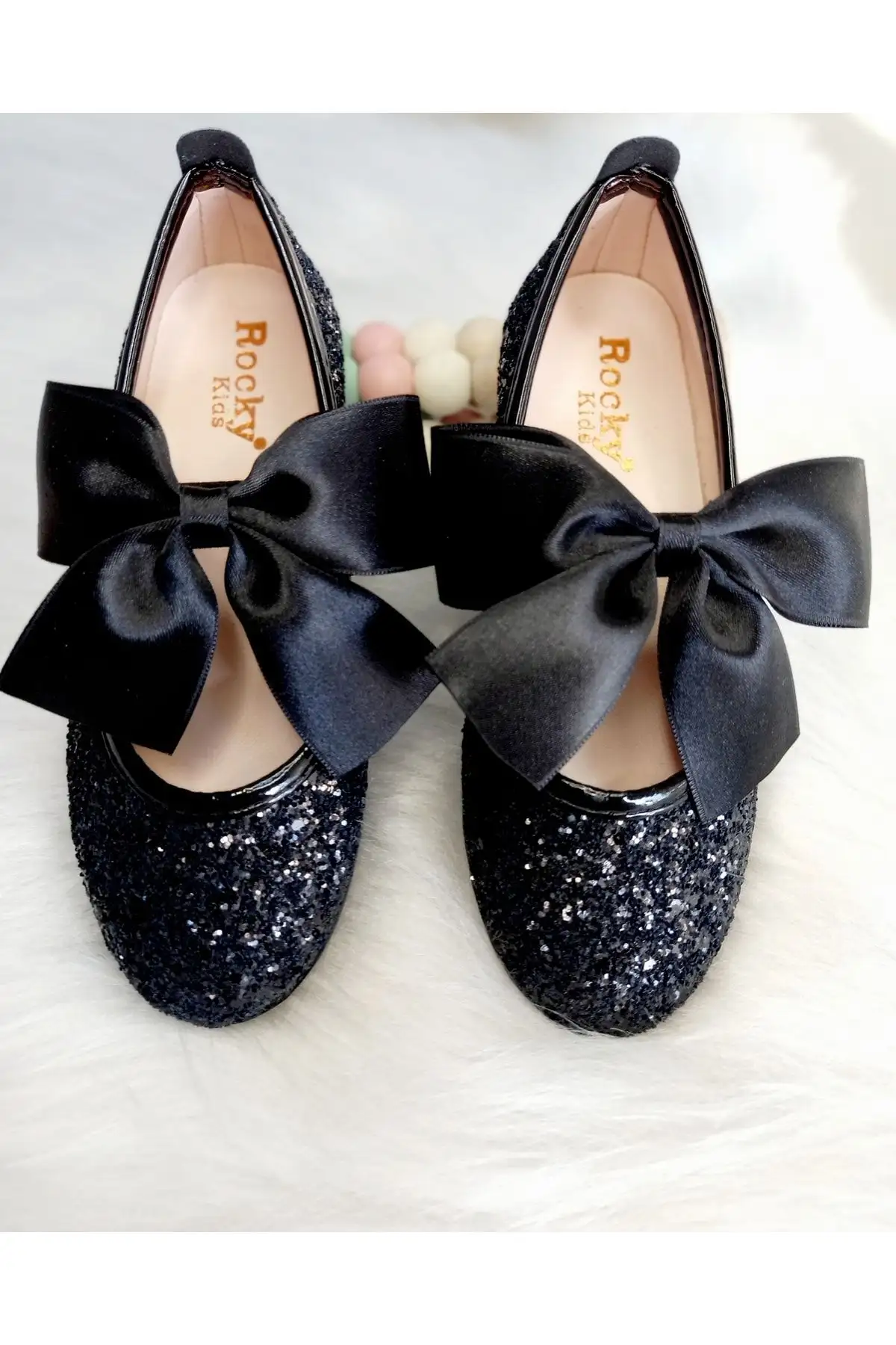 کفش دخترانه  باله مشکی با پولک برن - 5839 کفش دخترانه باله مشکی با پولک برن - 5839