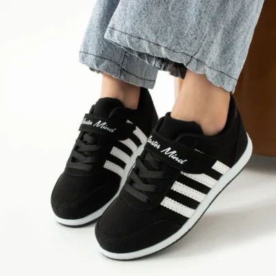 کفش ورزشی دخترانه کودکانه مشکی سفید بنددار