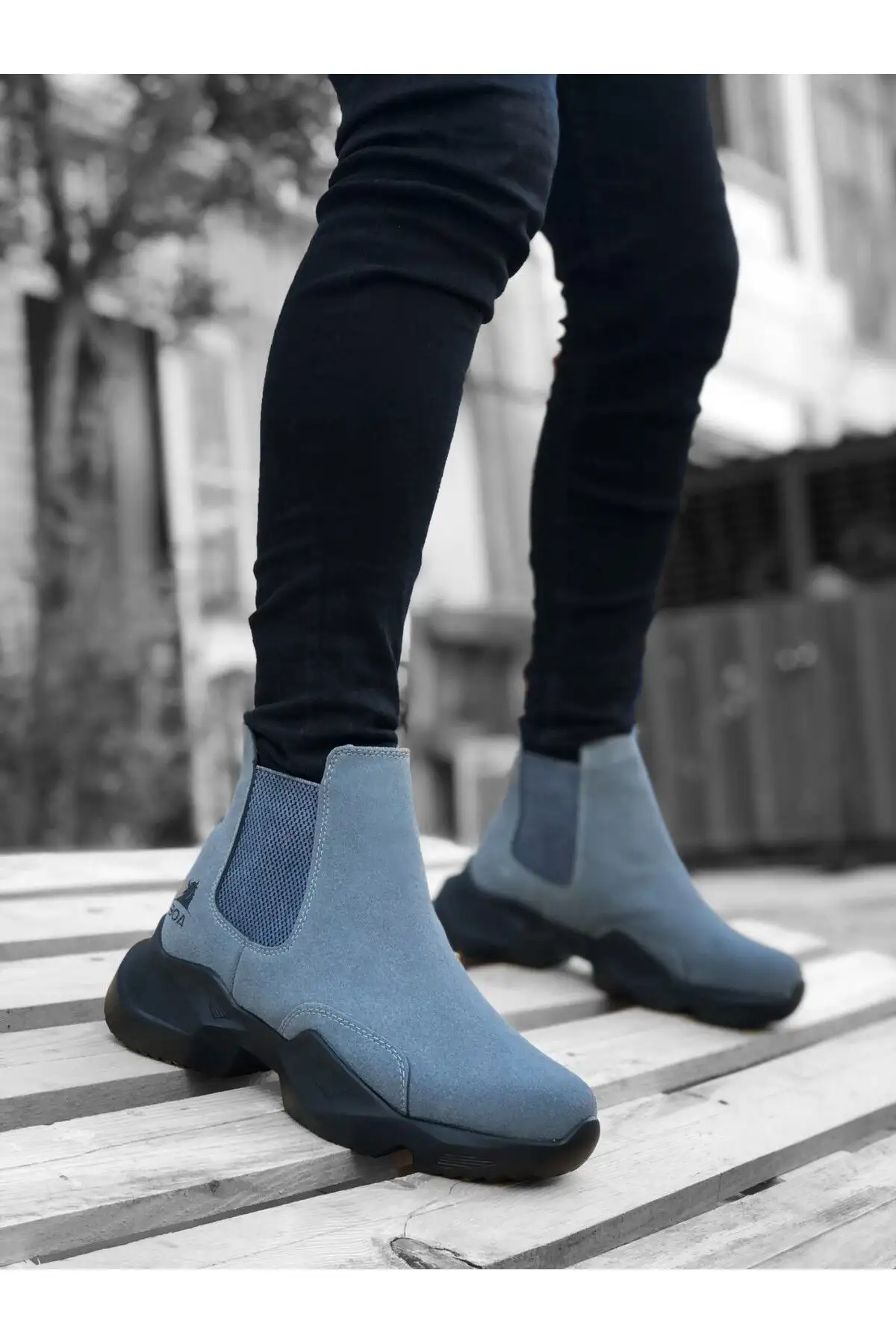 بوت مردانه Bot نیمهپا  راحت با زیره بلند بدون بند رنگ خاکستری تیره BA0444 - 6160 بوت مردانه Bot نیمهپا راحت با زیره بلند بدون بند رنگ خاکستری تیره BA0444 - 6160