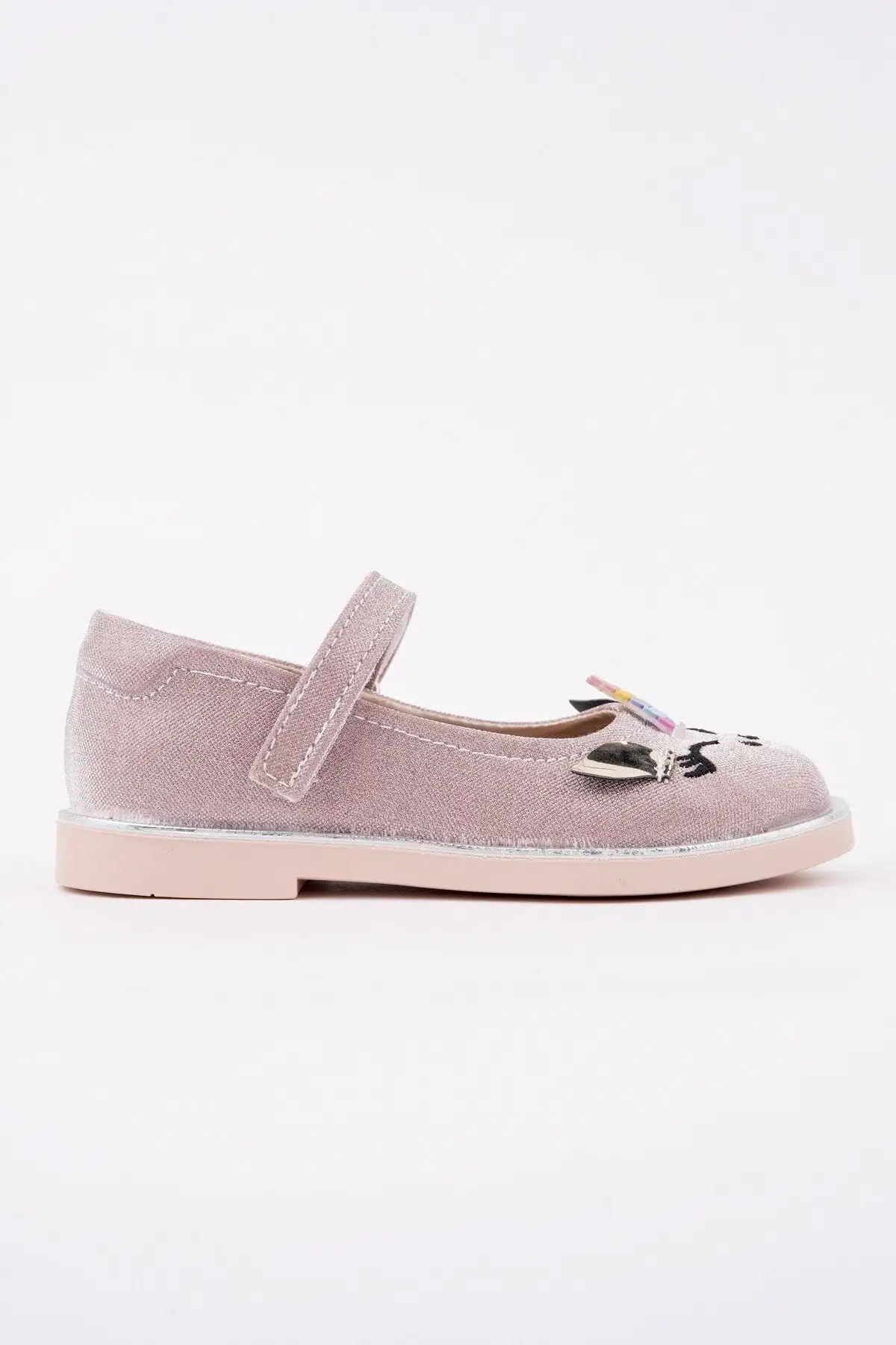 کفش دخترانه پاپوش روزمره  با چسب و بافت درخشان - 5833 کفش دخترانه پاپوش روزمره با چسب و بافت درخشان - 5833