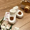 کفش نوزاد پسر پاپوش پنبه‌ای با طرح خرس سوئدی - 5450