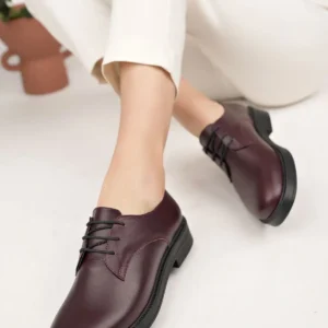 کفش اداری زنانه بنددار چرم طبیعی رنگ bordo - 6244