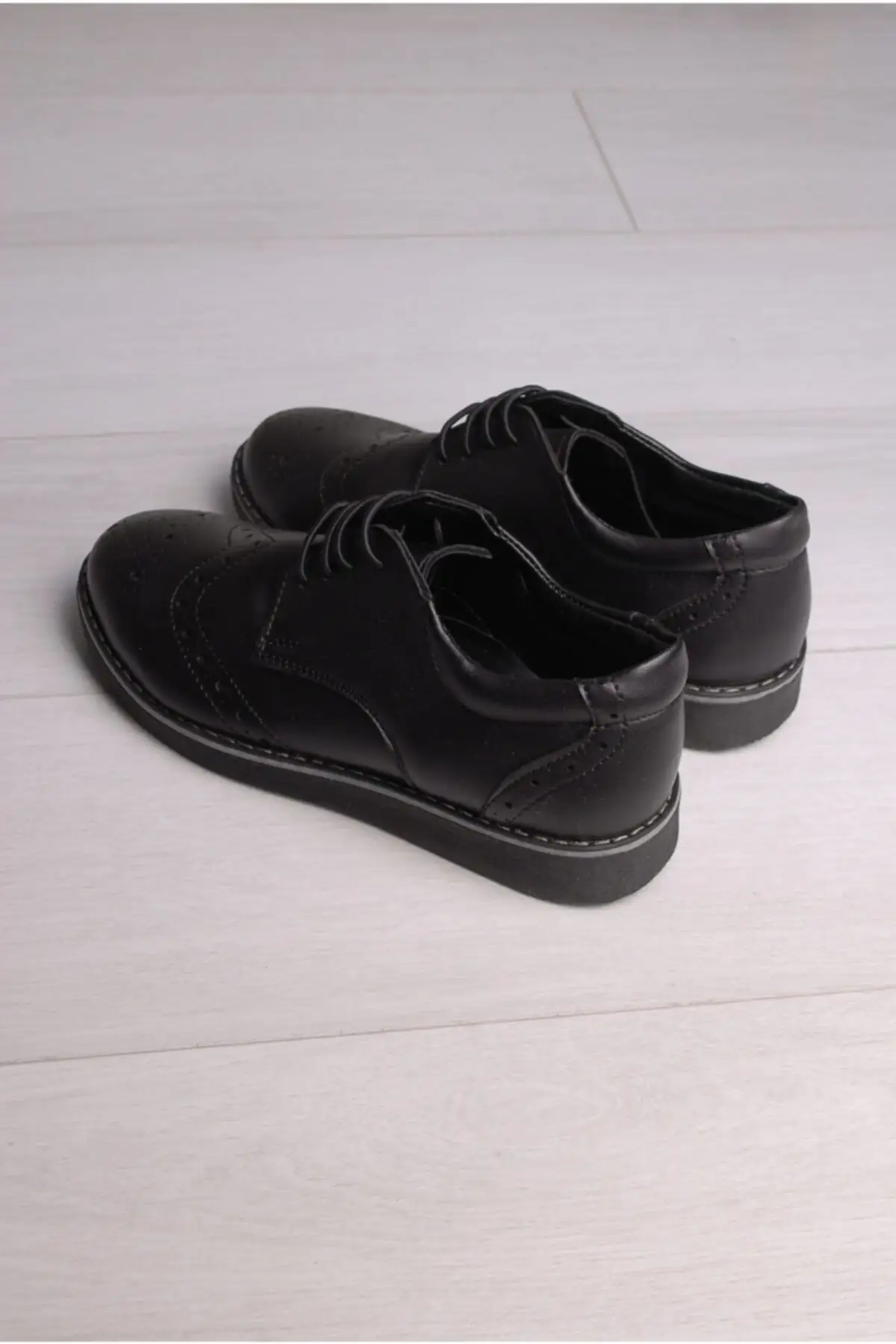 کفش پسرانه  کلاسیک مشکی چرم با بند برای پسران - 5772 کفش پسرانه کلاسیک مشکی چرم با بند برای پسران - 5772