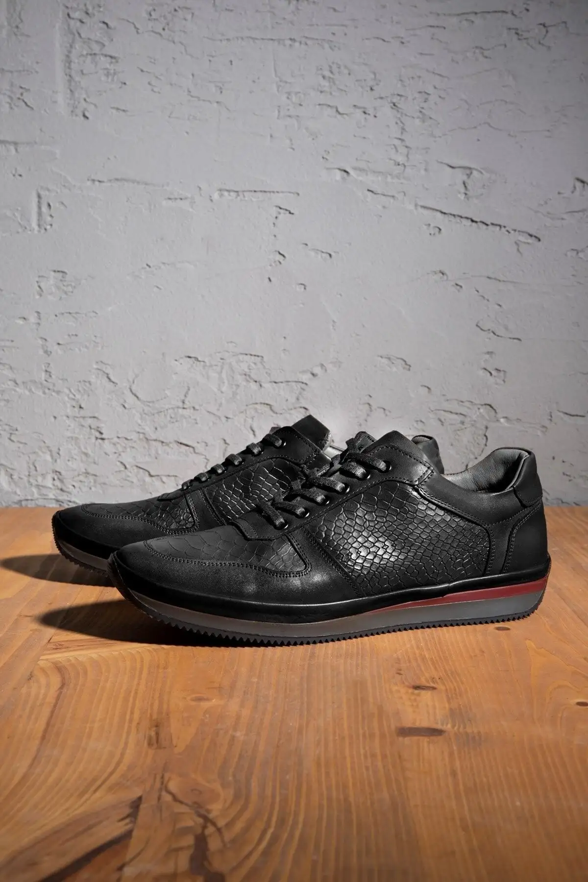 کفش سایز بزرگ مردانه 1.  روزمره  از چرم طبیعی مستر
2.  داخل پشمی
3.  زمستانی پشمی - 5673 کفش سایز بزرگ مردانه 1. روزمره از چرم طبیعی مستر 2. داخل پشمی 3. زمستانی پشمی - 5673