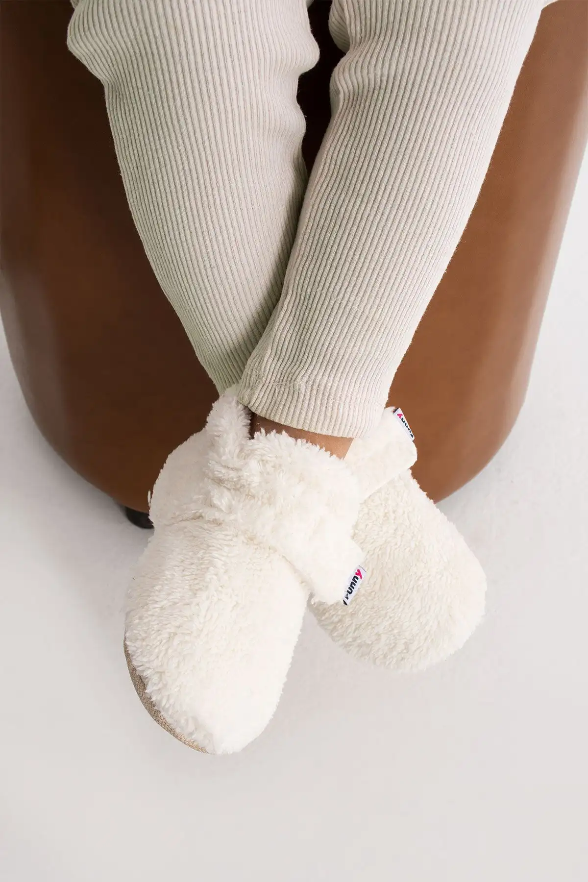 کفش نوزاد پسر پاندوف راحت قطبی با طراحی خاص، پایه نرم، ارگونومیک و انعطافپذیر و از جنس ارگانیک و راحت با تهویه مناسب. - 6544 کفش نوزاد پسر پاندوف راحت قطبی با طراحی خاص، پایه نرم، ارگونومیک و انعطافپذیر و از جنس ارگانیک و راحت با تهویه مناسب. - 6544