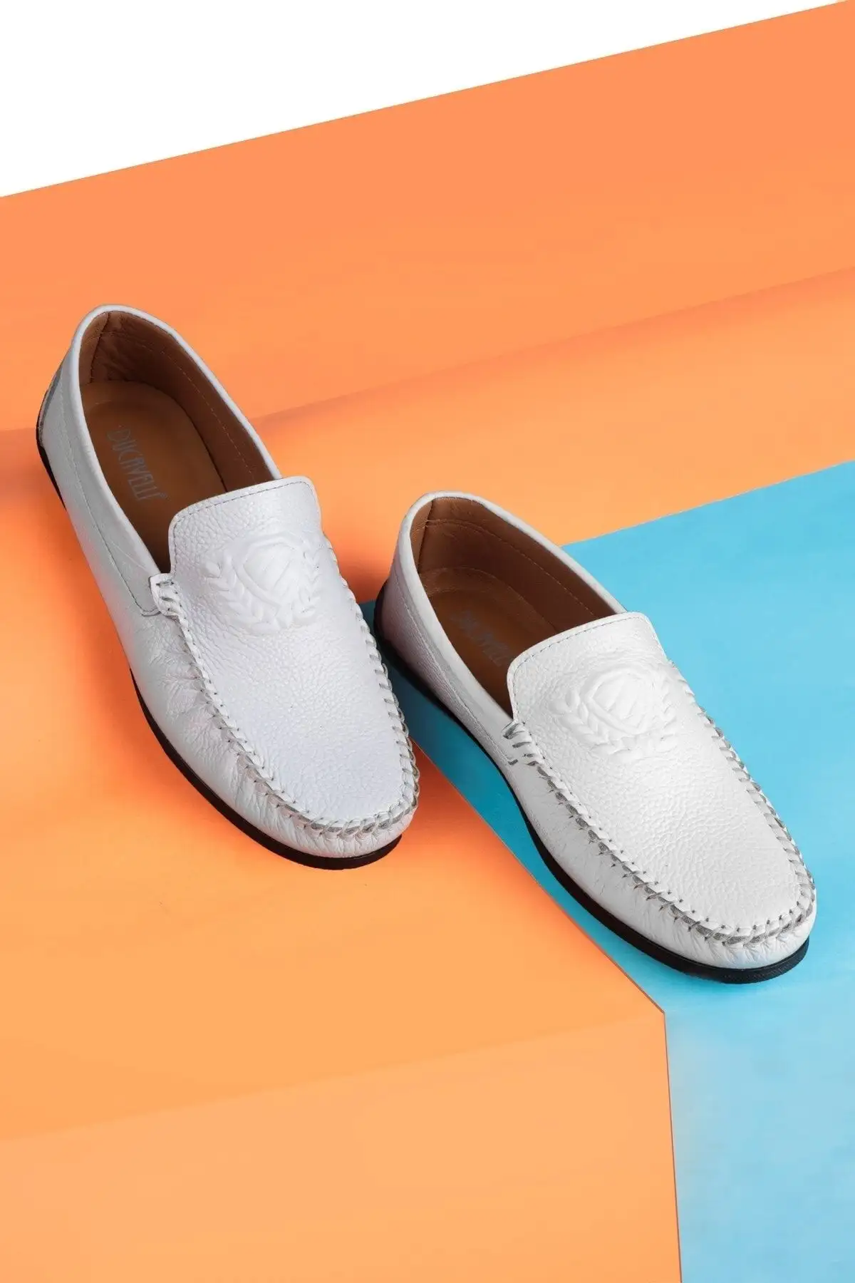 کفش سایز بزرگ مردانه 1.  روزمره  چرم طبیعی زوانگ
2.  لمینت (لوفر)
3.  سبک
4.  لمینت (لوفر) چرم طبیعی - 6717 کفش سایز بزرگ مردانه 1. روزمره چرم طبیعی زوانگ 2. لمینت (لوفر) 3. سبک 4. لمینت (لوفر) چرم طبیعی - 6717