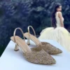 کفش مجلسی زنانه پاشنه‌دار ۶ سانتی‌متری با تزیینات طلا ۰۱۲۱۰ - 6230