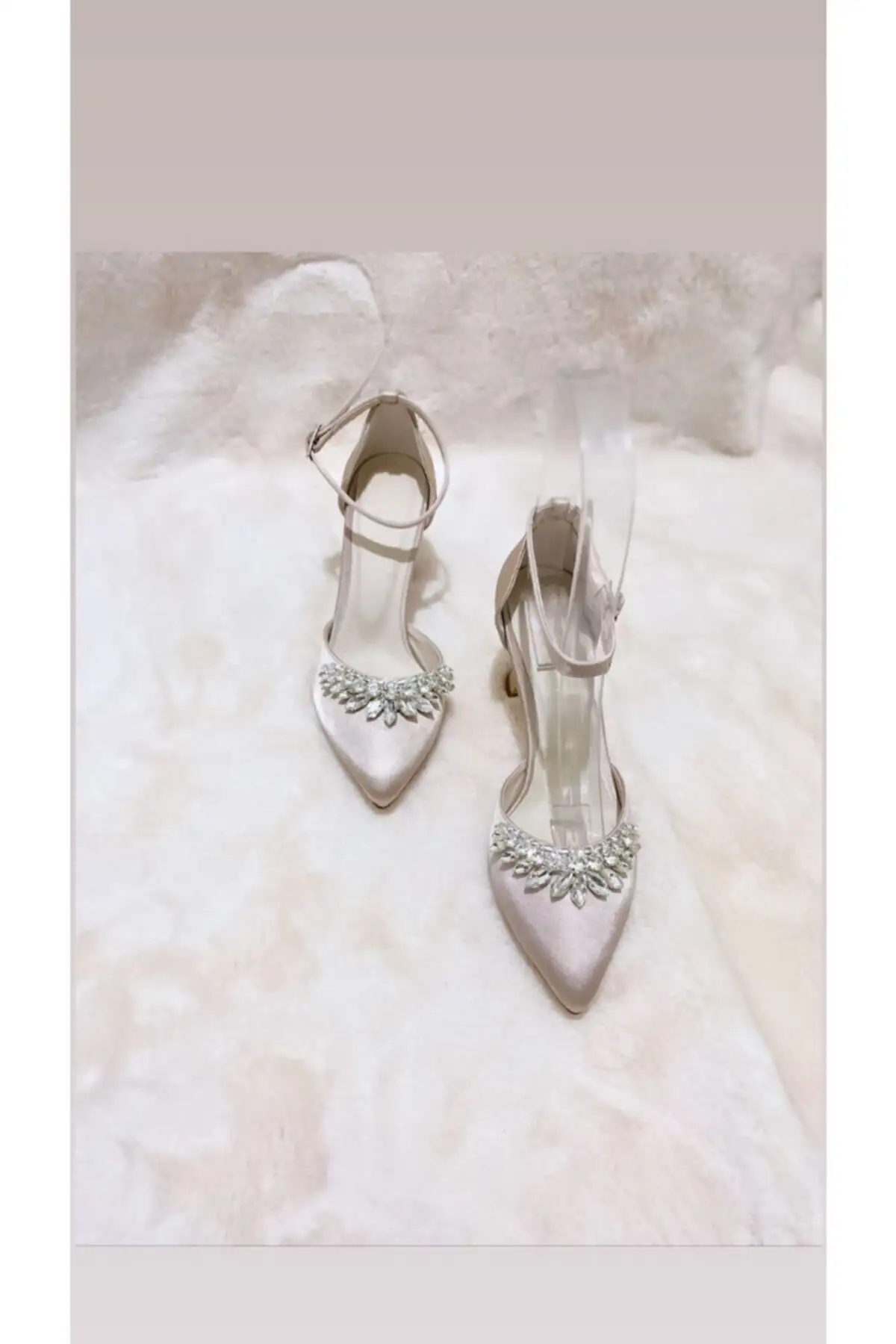 کفش مجلسی زنانه   با سنگهای قیمتی Ls Taşlı Karnıyarık - 6738 کفش مجلسی زنانه با سنگهای قیمتی Ls Taşlı Karnıyarık - 6738