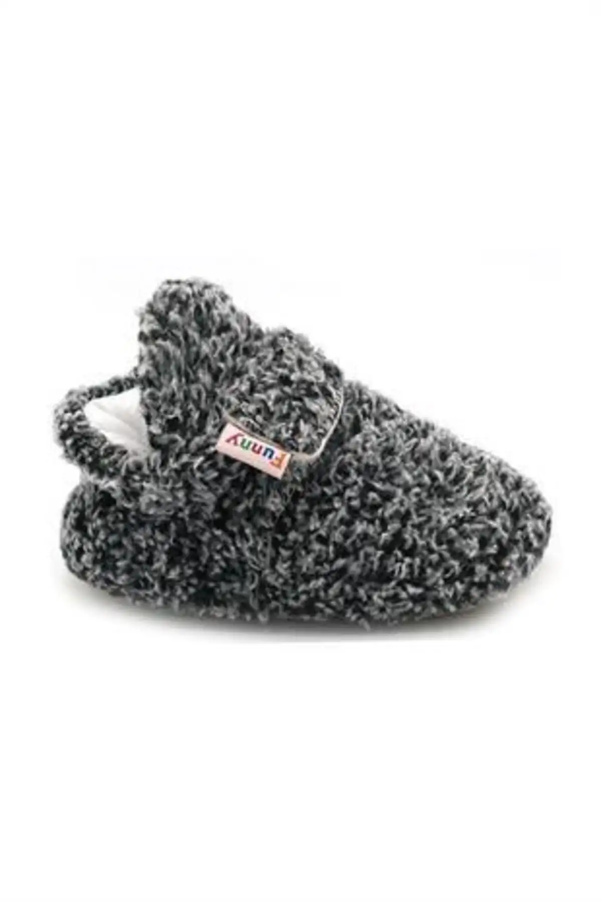 کفش نوزاد پسر پاندوف نرم و راحت پلار با طراحی خاص و زیره ارگونومیک، انعطافپذیر و مناسب، با حس راحتی و تنفسپذیری بالا. - 6550 کفش نوزاد پسر پاندوف نرم و راحت پلار با طراحی خاص و زیره ارگونومیک، انعطافپذیر و مناسب، با حس راحتی و تنفسپذیری بالا. - 6550