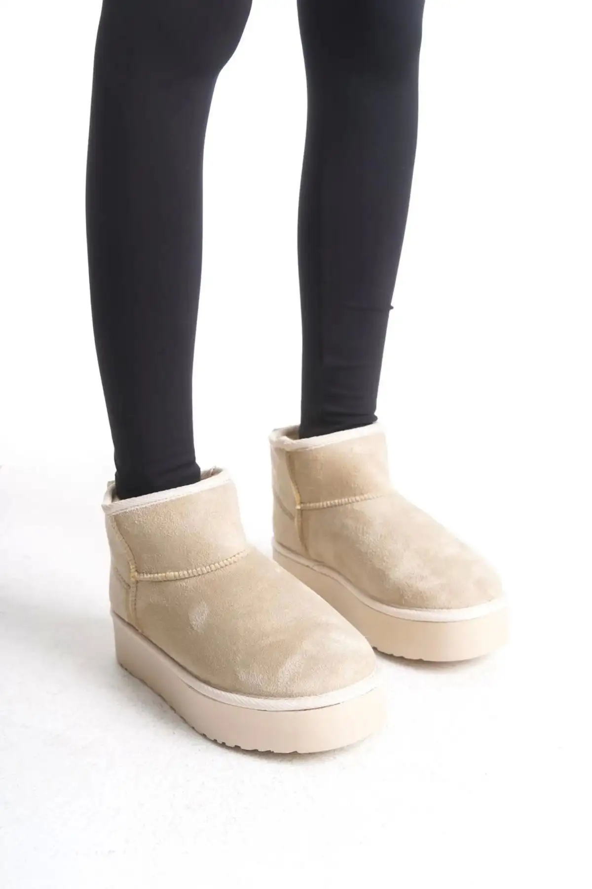 بوت بچگانه کفش با زیره ضخیم (مینی ایکس ال بژ) - 6646 بوت بچگانه کفش با زیره ضخیم (مینی ایکس ال بژ) - 6646