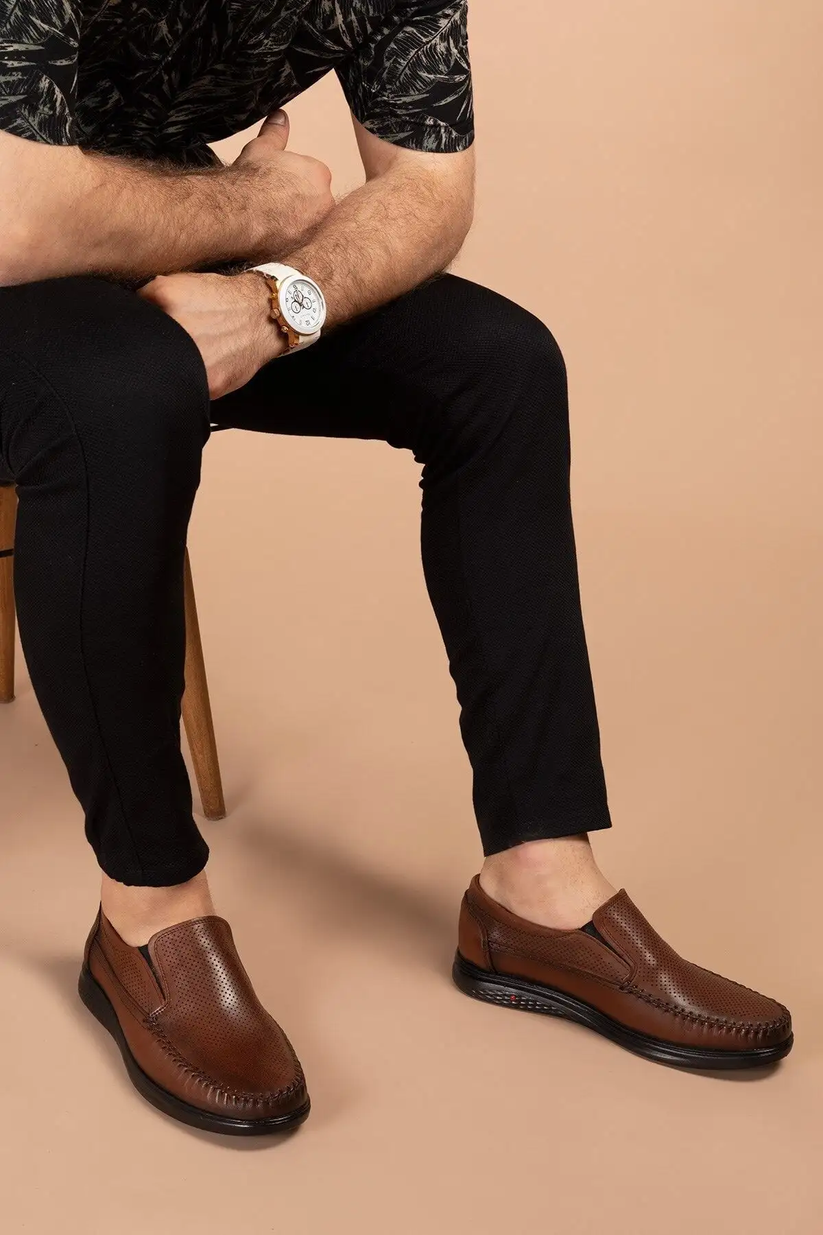 کفش روزمره مردانه   چرم طبیعی اورتوپدیک دیابتی مدل لوفر با سوپاپ هوا - 6065 کفش روزمره مردانه چرم طبیعی اورتوپدیک دیابتی مدل لوفر با سوپاپ هوا - 6065