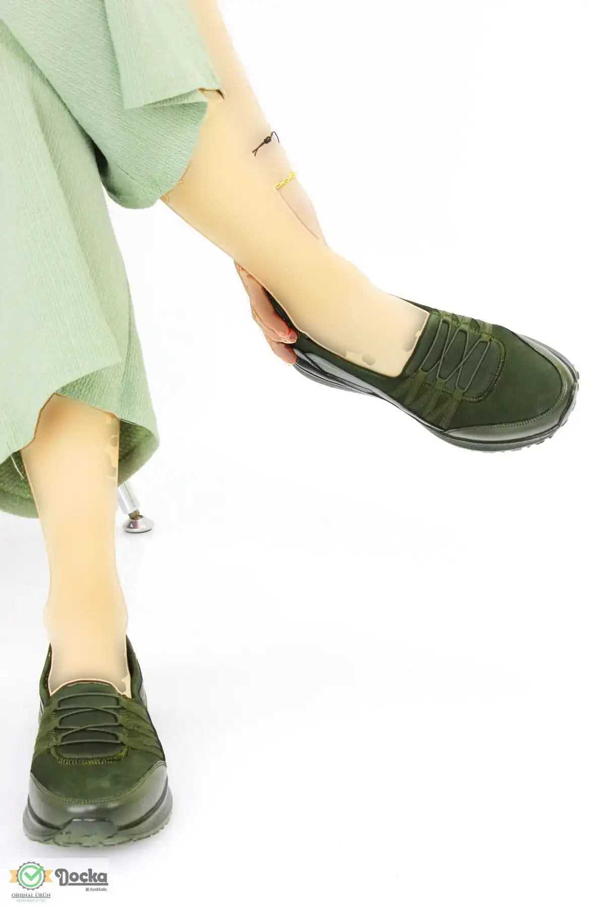 کفش ورزشی روزمره   زنانه از چرم طبیعی، سبک اسپرت، بدون بند و ارتوپدیک مدل F24/SP46704Y - 5561 کفش ورزشی روزمره زنانه از چرم طبیعی، سبک اسپرت، بدون بند و ارتوپدیک مدل F24/SP46704Y - 5561