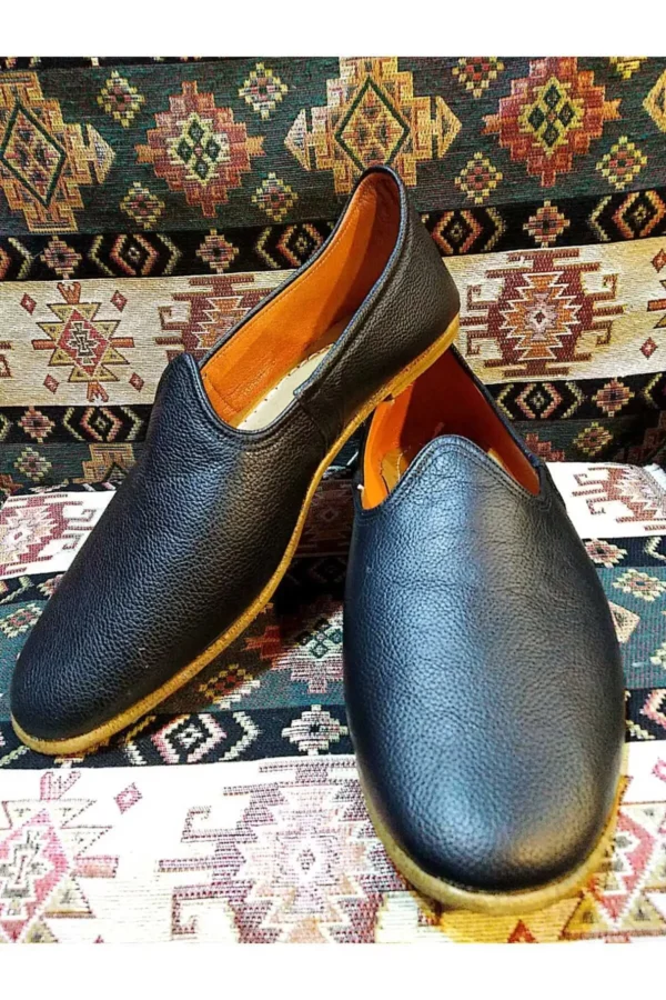 کفش رسمی مردانه یمنی (چاریق) مدل صاف، یمنی چرمی، رنگ مشکی. - 5988