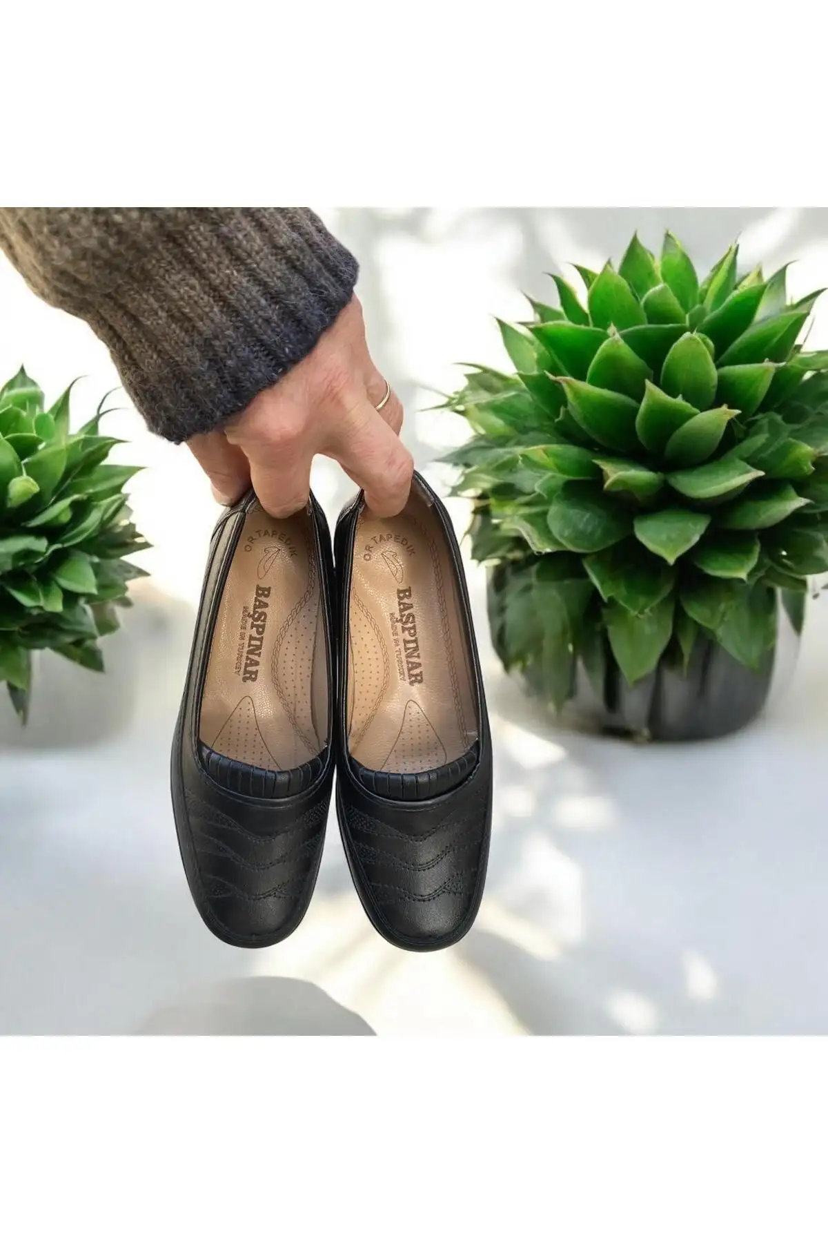 کفش مادر با کفی داخلی طبی و چرم واقعی مخصوص پاشنه درد، سایز بزرگ - 5699 کفش مادر با کفی داخلی طبی و چرم واقعی مخصوص پاشنه درد، سایز بزرگ - 5699